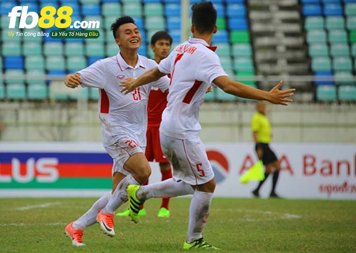 fb88- Soi kèo cá cược tứ hùng quốc tế Việt Nam Uruguay
