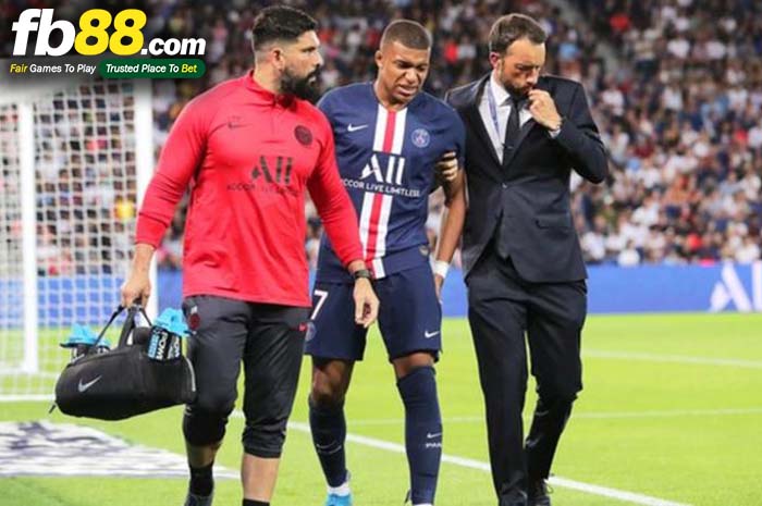 fb88-Kylian Mbappe -Edinson Cavani