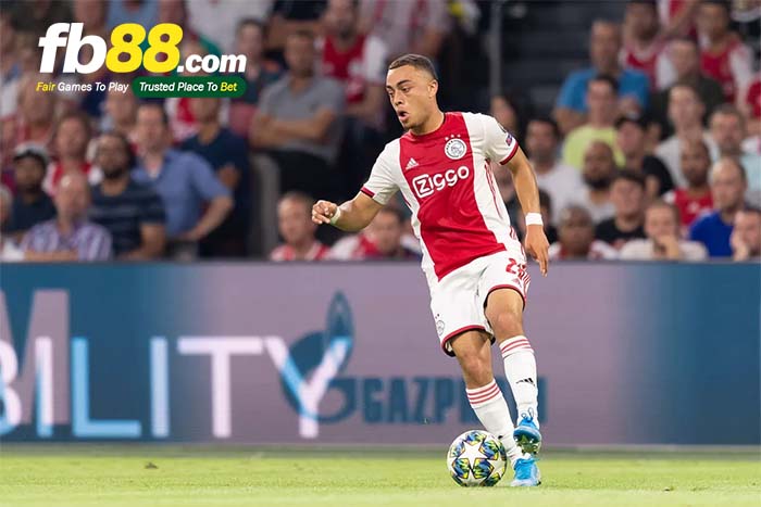 fb88-nhận định kèo bóng đá Valencia vs Ajax