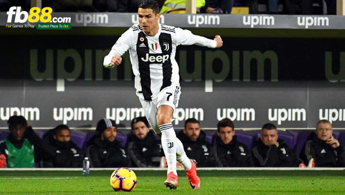 fb88 thầy cũ nói về ronaldo