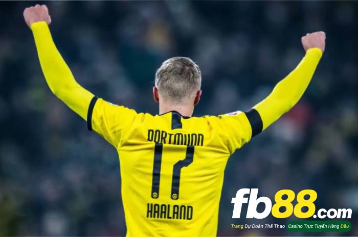 fb88 Haaland trở thành cầu thủ đầu tiên ghi bàn sau khi Bundesliga trở lại