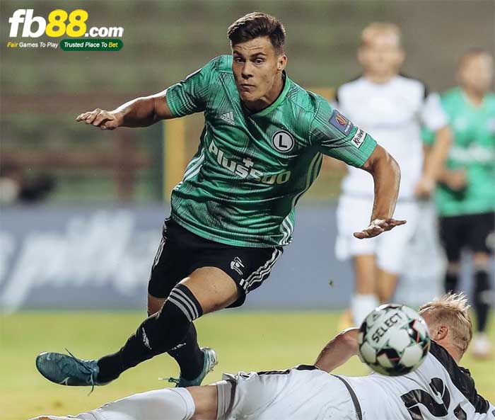 fb88-keo-nha-cai-Legia-Warszawa-vs-Omonia-Nicosia-FC