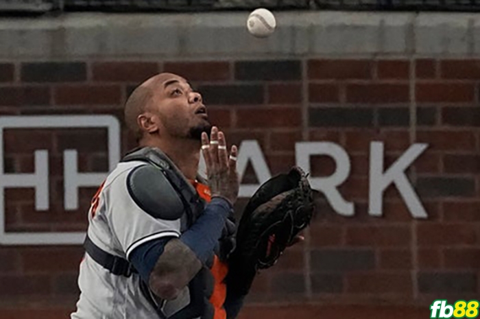 Atlanta Braves đè bẹp Houston Astros