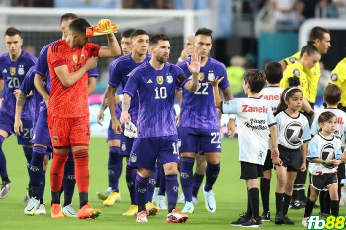 MU, PSG nhận đề nghị sốc từ tuyển Argentina