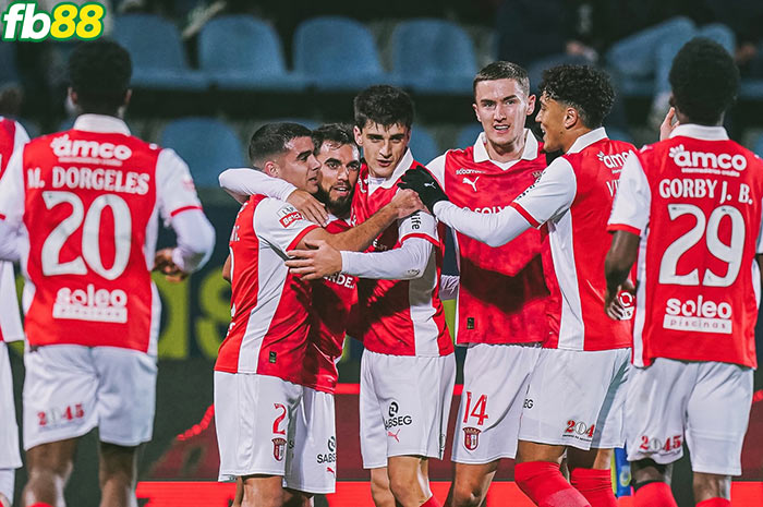 fb88-bang-keo-tran-dau-Caldas-vs-Braga-24-12-2025